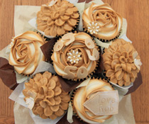 Cupcake Bouquets: image 1 of 8