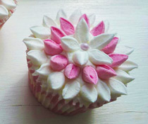 Cupcakes: image 8 of 8